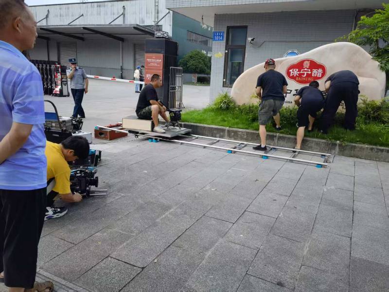 新市区广告片拍摄公司核心优势：全流程服务，让品牌广告片省心更出彩